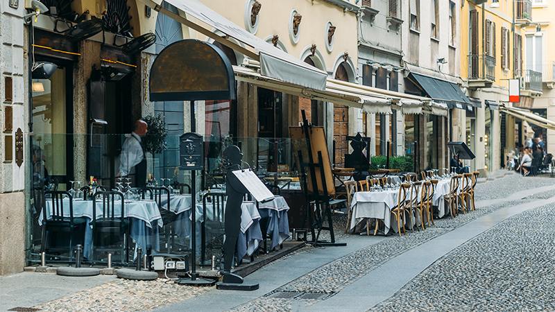 Outdoor Aperitivo in Milan